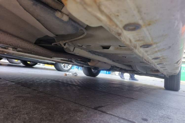 Used CHANGAN KAICHENG Oushang A600 2017 1.5L Manual Standard Edition Chassis Rear Right