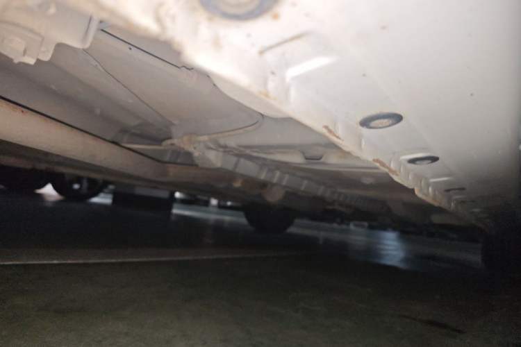 Used CHANGAN KAICHENG Oushang A600 2017 1.5L Manual Luxury Model Chassis Rear Right