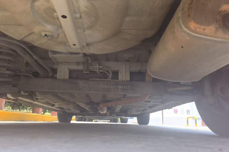 Used CHANGAN KAICHENG Oushang A600 2017 1.5L Manual Luxury Model Chassis Rear