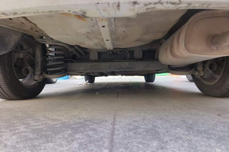 Used CHANGAN KAICHENG Oushang A600 2017 1.5L Manual Standard Edition Chassis Rear
