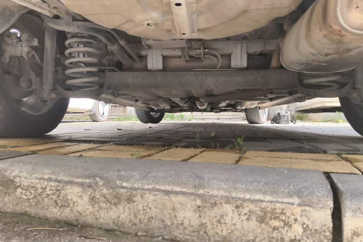 Used CHANGAN KAICHENG Oushang A600 2017 1.5L Manual Smart Connect Version Chassis Rear
