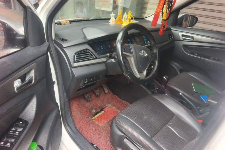 Used CHANGAN KAICHENG Oushang A600 2017 1.5L Manual Luxury Model Driver Seat