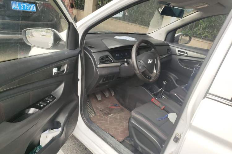 Used CHANGAN KAICHENG Oushang A600 2017 1.5L Manual Standard Edition Driver Seat