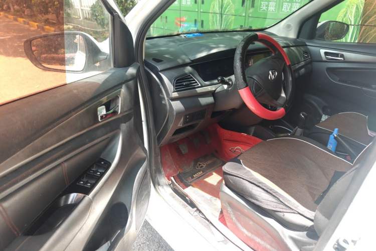 Used CHANGAN KAICHENG Oushang A600 2017 1.5L Manual Standard Edition Driver Seat