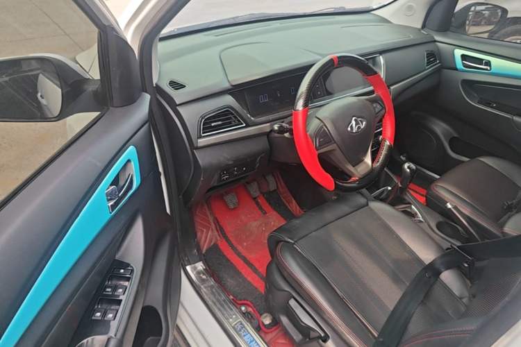 Used CHANGAN KAICHENG Oushang A600 2017 1.5L Manual Luxury Model Driver Seat