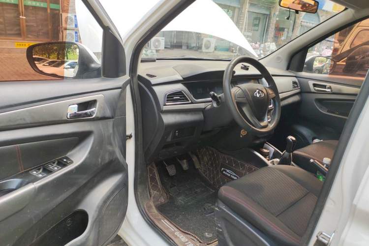 Used CHANGAN KAICHENG Oushang A600 2017 1.5L Manual Standard Edition Driver Seat