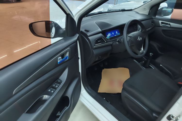 Used CHANGAN KAICHENG Oushang A600 2017 1.5L Manual Standard Edition Driver Seat