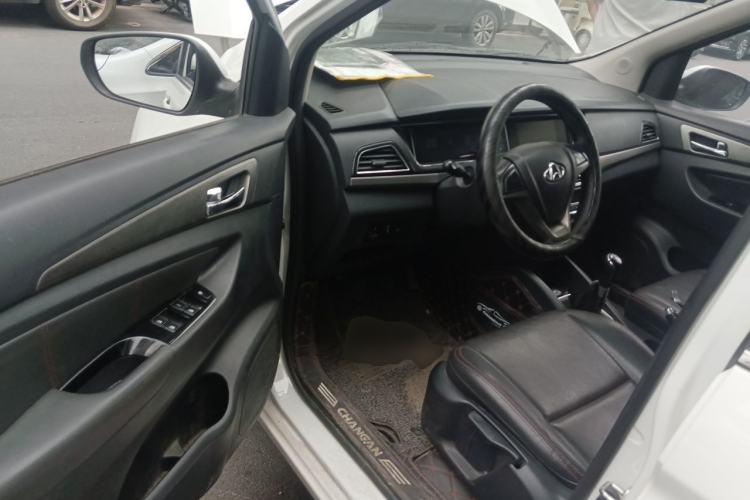 Used CHANGAN KAICHENG Oushang A600 2017 1.5L Manual Luxury Model Driver Seat