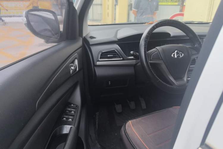 Used CHANGAN KAICHENG Oushang A600 2017 1.5L Manual Standard Edition Driver Seat