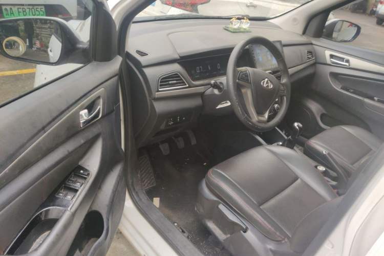 Used CHANGAN KAICHENG Oushang A600 2017 1.5L Manual Luxury Model Driver Seat