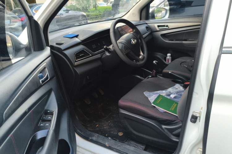 Used CHANGAN KAICHENG Oushang A600 2017 1.5L Manual Standard Edition Driver Seat