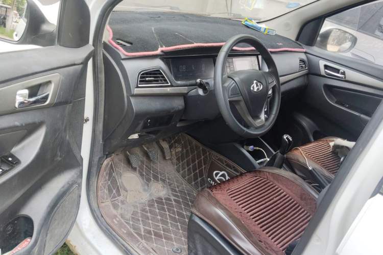 Used CHANGAN KAICHENG Oushang A600 2017 1.5L Manual Standard Edition Driver Seat