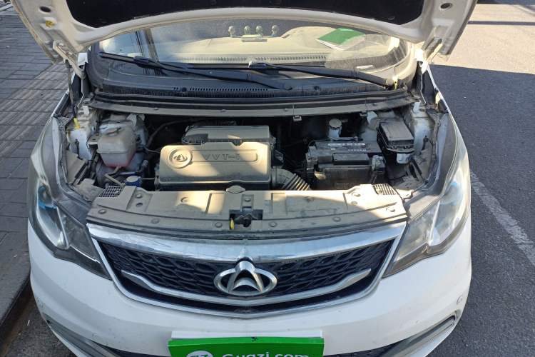 Used CHANGAN KAICHENG Oushang A600 2017 1.5L Manual Luxury Model Engine Bay