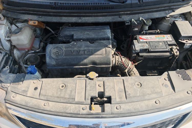 Used CHANGAN KAICHENG Oushang A600 2017 1.5L Manual Luxury Model Engine Bay
