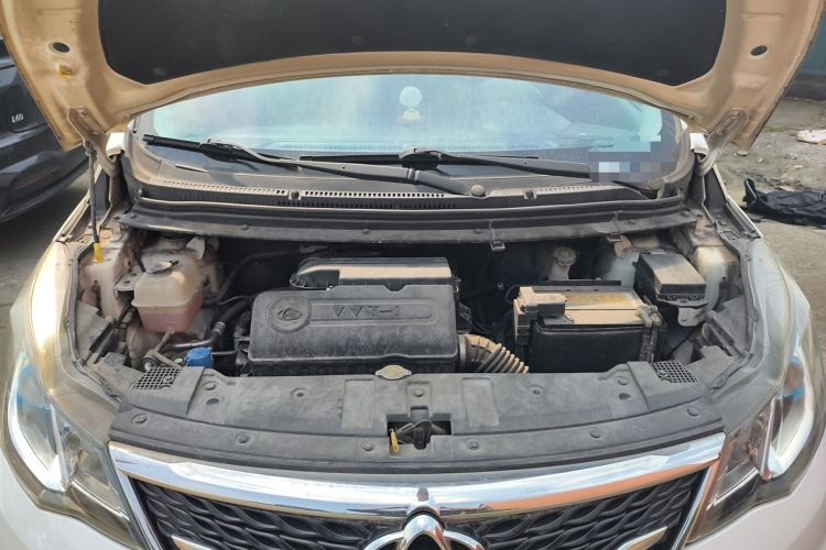 Used CHANGAN KAICHENG Oushang A600 2017 1.5L Manual Luxury Model Engine Bay