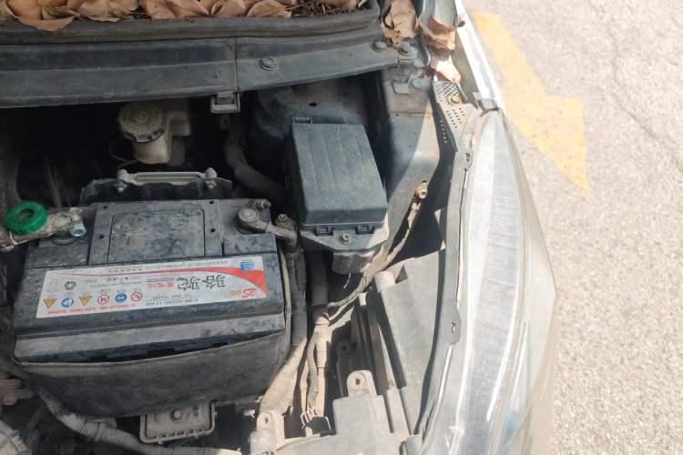 Used CHANGAN KAICHENG Oushang A600 2017 1.5L Manual Standard Edition Engine Bay Left