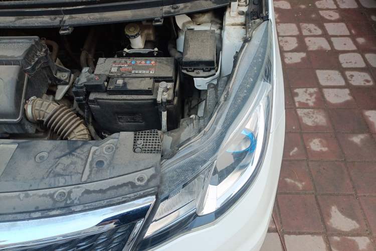 Used CHANGAN KAICHENG Oushang A600 2017 1.5L Manual Standard Edition Engine Bay Left
