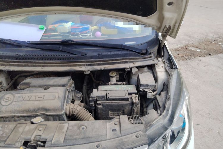 Used CHANGAN KAICHENG Oushang A600 2017 1.5L Manual Standard Edition Engine Bay Left