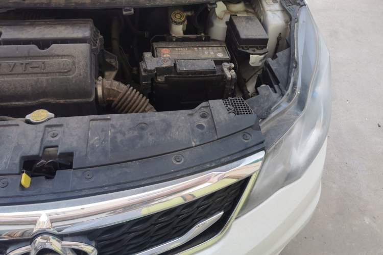Used CHANGAN KAICHENG Oushang A600 2017 1.5L Manual Standard Edition Engine Bay Left