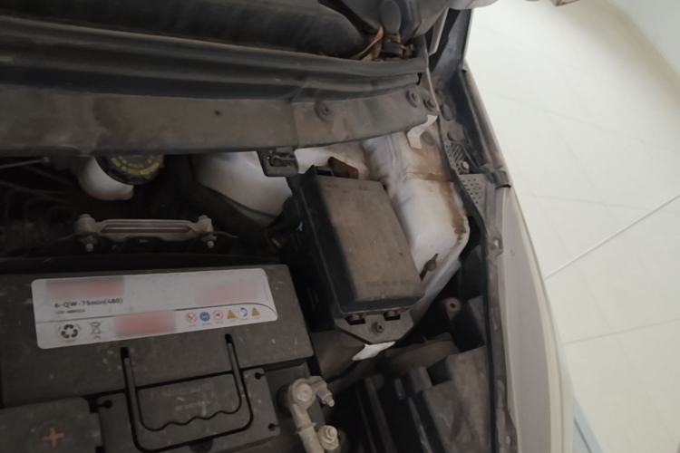 Used CHANGAN KAICHENG Oushang A600 2017 1.5L Manual Standard Edition Engine Bay Left
