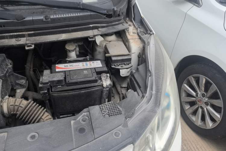 Used CHANGAN KAICHENG Oushang A600 2017 1.5L Manual Standard Edition Engine Bay Left
