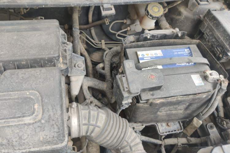 Used CHANGAN KAICHENG Oushang A600 2017 1.5L Manual Luxury Model Engine Bay Left