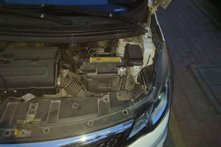 Used CHANGAN KAICHENG Oushang A600 2017 1.5L Manual Luxury Model Engine Bay Left