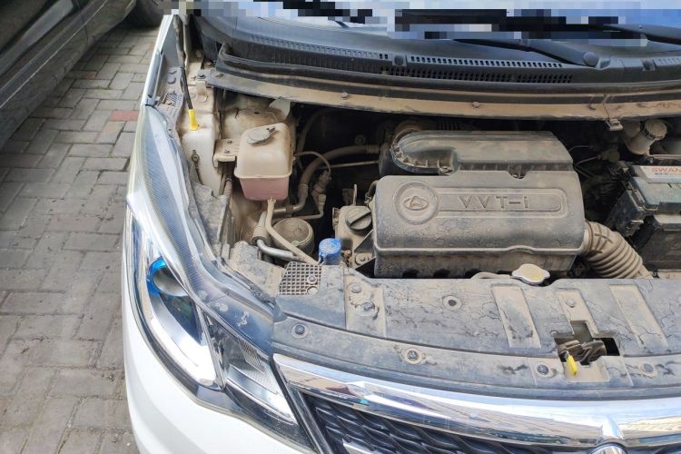 Used CHANGAN KAICHENG Oushang A600 2017 1.5L Manual Standard Edition Engine Bay Right