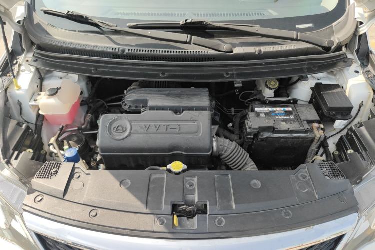 Used CHANGAN KAICHENG Oushang A600 2017 1.5L Manual Luxury Model Engine Bay