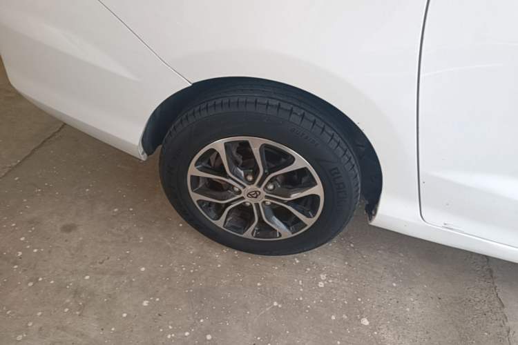 Used CHANGAN KAICHENG Oushang A600 2017 1.5L Manual Standard Edition Exterior 5