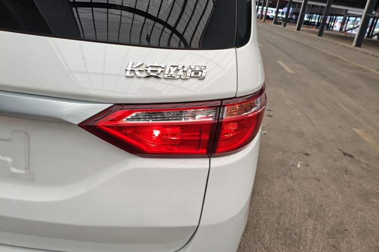 Used CHANGAN KAICHENG Oushang A600 2017 1.5L Manual Standard Edition Exterior 6