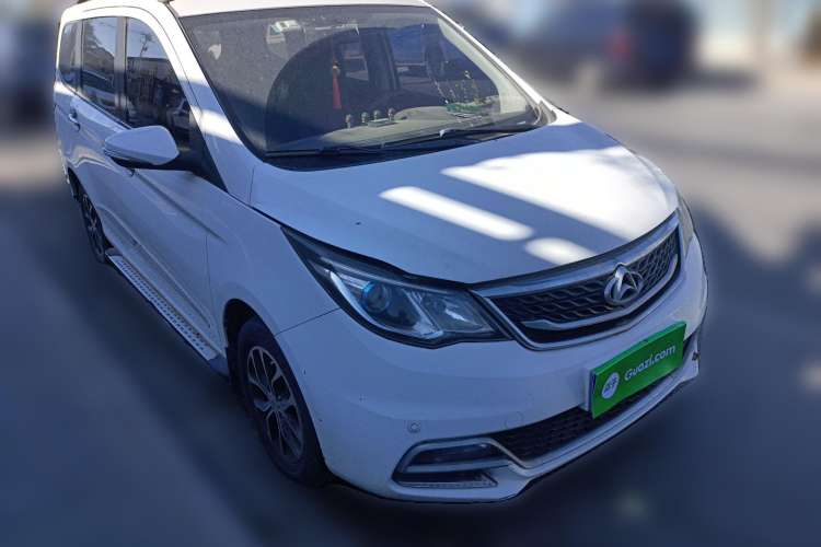 Used CHANGAN KAICHENG Oushang A600 2017 1.5L Manual Luxury Model Front Right 45 Deg