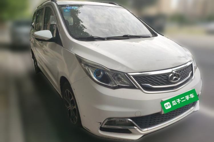 Used CHANGAN KAICHENG Oushang A600 2017 1.5L Manual Standard Edition Front Right 45 Deg