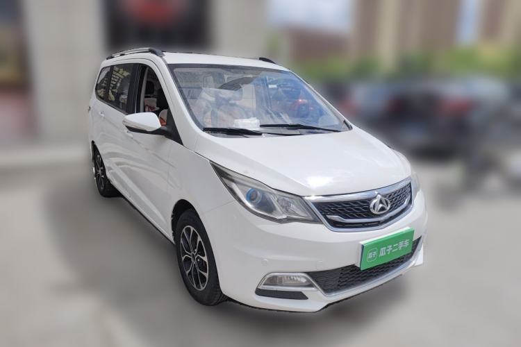 Used CHANGAN KAICHENG Oushang A600 2017 1.5L Manual Luxury Model Front Right 45 Deg
