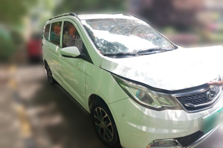 Used CHANGAN KAICHENG Oushang A600 2017 1.5L Manual Standard Edition Front Right 45 Deg