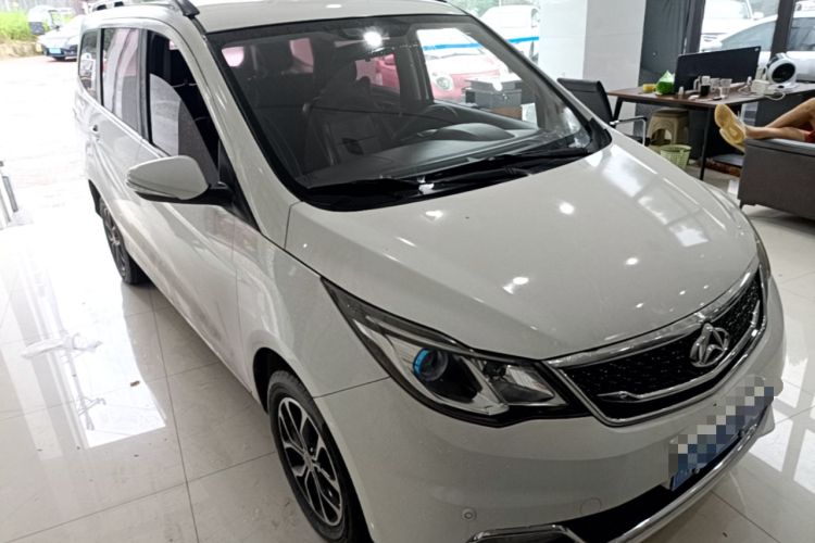 Used CHANGAN KAICHENG Oushang A600 2017 1.5L Manual Luxury Model Front Right 45 Deg