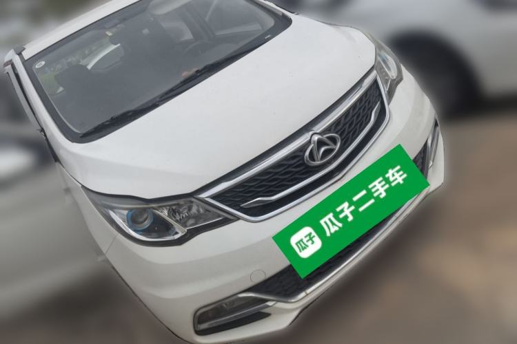 Used CHANGAN KAICHENG Oushang A600 2017 1.5L Manual Standard Edition Front Right 45 Deg