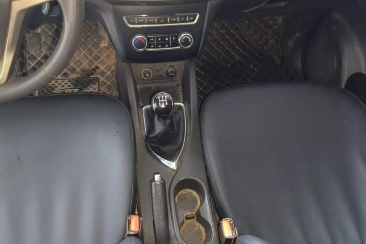 Used CHANGAN KAICHENG Oushang A600 2017 1.5L Manual Standard Edition Gear Lever