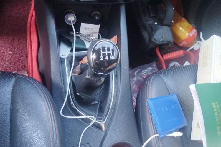 Used CHANGAN KAICHENG Oushang A600 2017 1.5L Manual Luxury Model Gear Lever