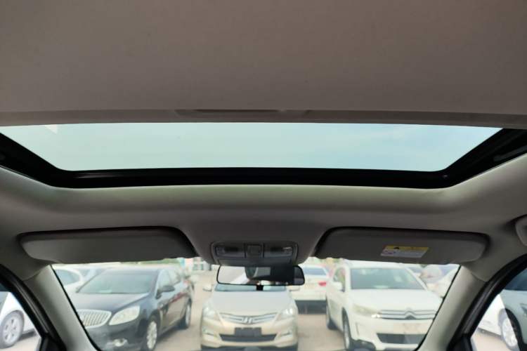 Used CHANGAN KAICHENG Oushang A600 2017 1.5L Manual Luxury Model Headliner