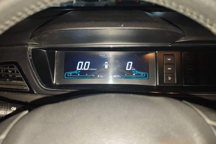 Used CHANGAN KAICHENG Oushang A600 2017 1.5L Manual Luxury Model Instrument Cluster