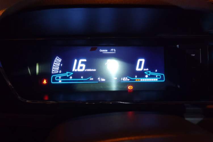 Used CHANGAN KAICHENG Oushang A600 2017 1.5L Manual Luxury Model Instrument Cluster