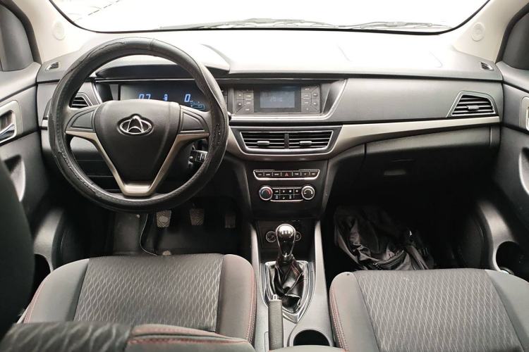 Used CHANGAN KAICHENG Oushang A600 2017 1.5L Manual Standard Edition Interior 2