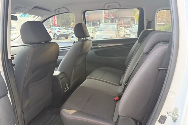 Used CHANGAN KAICHENG Oushang A600 2017 1.5L Manual Standard Edition Interior 3