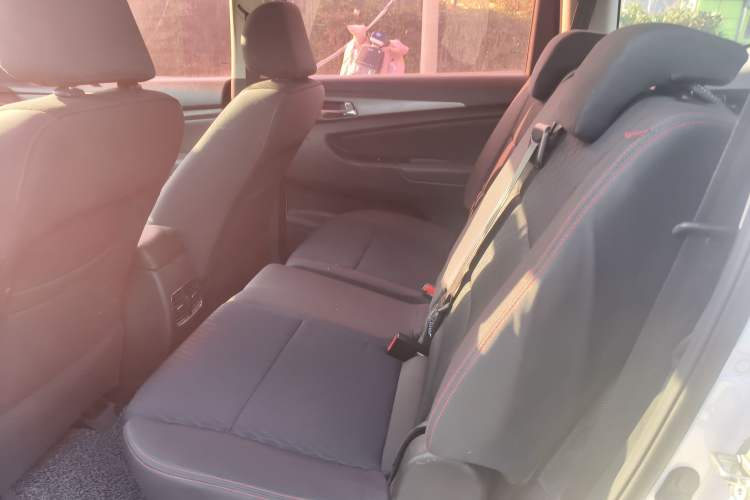 Used CHANGAN KAICHENG Oushang A600 2017 1.5L Manual Standard Edition Interior 4