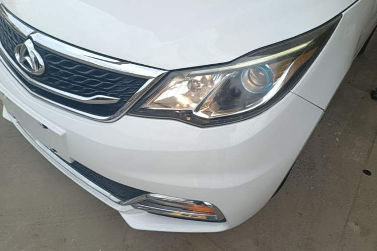 Used CHANGAN KAICHENG Oushang A600 2017 1.5L Manual Standard Edition Left Front Headlight