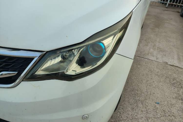 Used CHANGAN KAICHENG Oushang A600 2017 1.5L Manual Luxury Model Left Front Headlight
