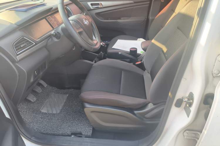 Used CHANGAN KAICHENG Oushang A600 2017 1.5L Manual Standard Edition Left Front Seat