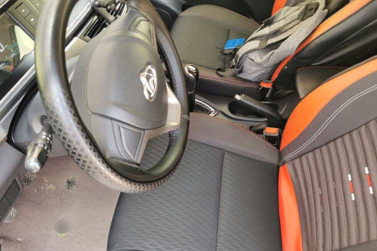 Used CHANGAN KAICHENG Oushang A600 2017 1.5L Manual Standard Edition Left Front Seat