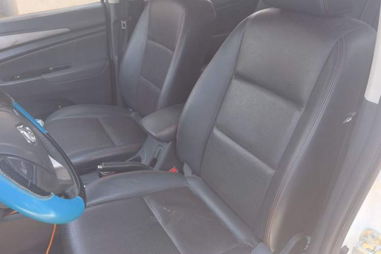 Used CHANGAN KAICHENG Oushang A600 2017 1.5L Manual Luxury Model Left Front Seat